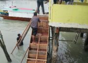 Demi Menjaga Keselamatan dan Kenyamanan Penumpang, OPPM Tunjukan Aksi Nyata Perbaiki Tangga Pelabuhan Kuning