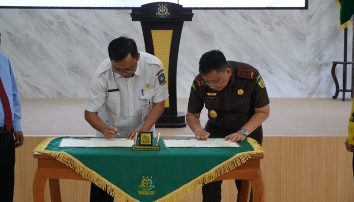 Kejati Kepri dan RSUD Raja Ahmad Tabib Tandatangani PKS Penanganan Masalah Hukum Perdata dan TUN