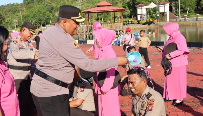 Kapolres Lingga Pimpin Upacara Korp Raport, 19 Personel Terima Kenaikan Pangkat Sebagai Bentuk Amanah dan Tanggung Jawab