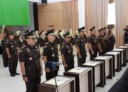 Lantik Pejabat Baru, Kajati Kepri J. Devy Sudarso Tekankan Integritas dan Profesionalitas