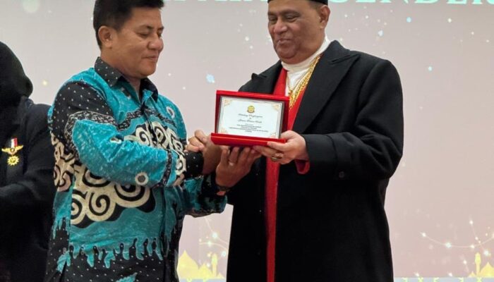 Perkuat Kerja Sama, Persim Malaysia Beri Penghargaan Kepada SMSI Kepri