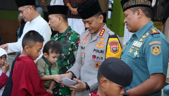 Wujud Rasa Syukur, Kapolresta Tanjungpinang Gelar Khatam Al-Qur’an dan Berikan Santunan ke Anak Yatim Piatu