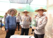 Dukung Ketahanan Pangan, Polda Kepri Panen Perdana Hidroponik