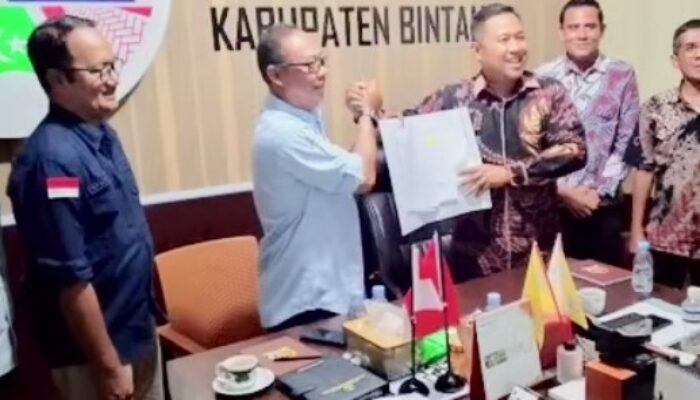 Resmi Serah Terima, Pengelolaan PJU di Bintan Kini Jadi Tanggung Jawab Dinas PU
