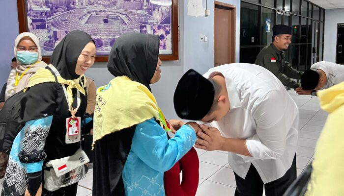 Sambut Jemaah Haji di Tanah Air, Bupati Roby Siapkan Layanan Kesehatan Home Care Selama 3 Pekan