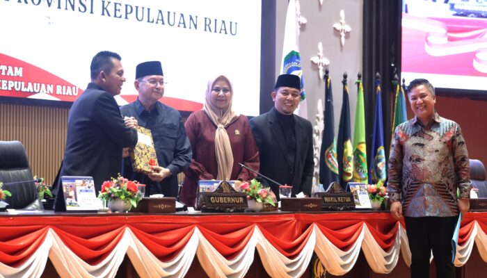 DPRD Kepri Tetapkan Rekomendasi LKPj 2025, Dorong Penguatan Kinerja dan Peningkatan Pendapatan Daerah